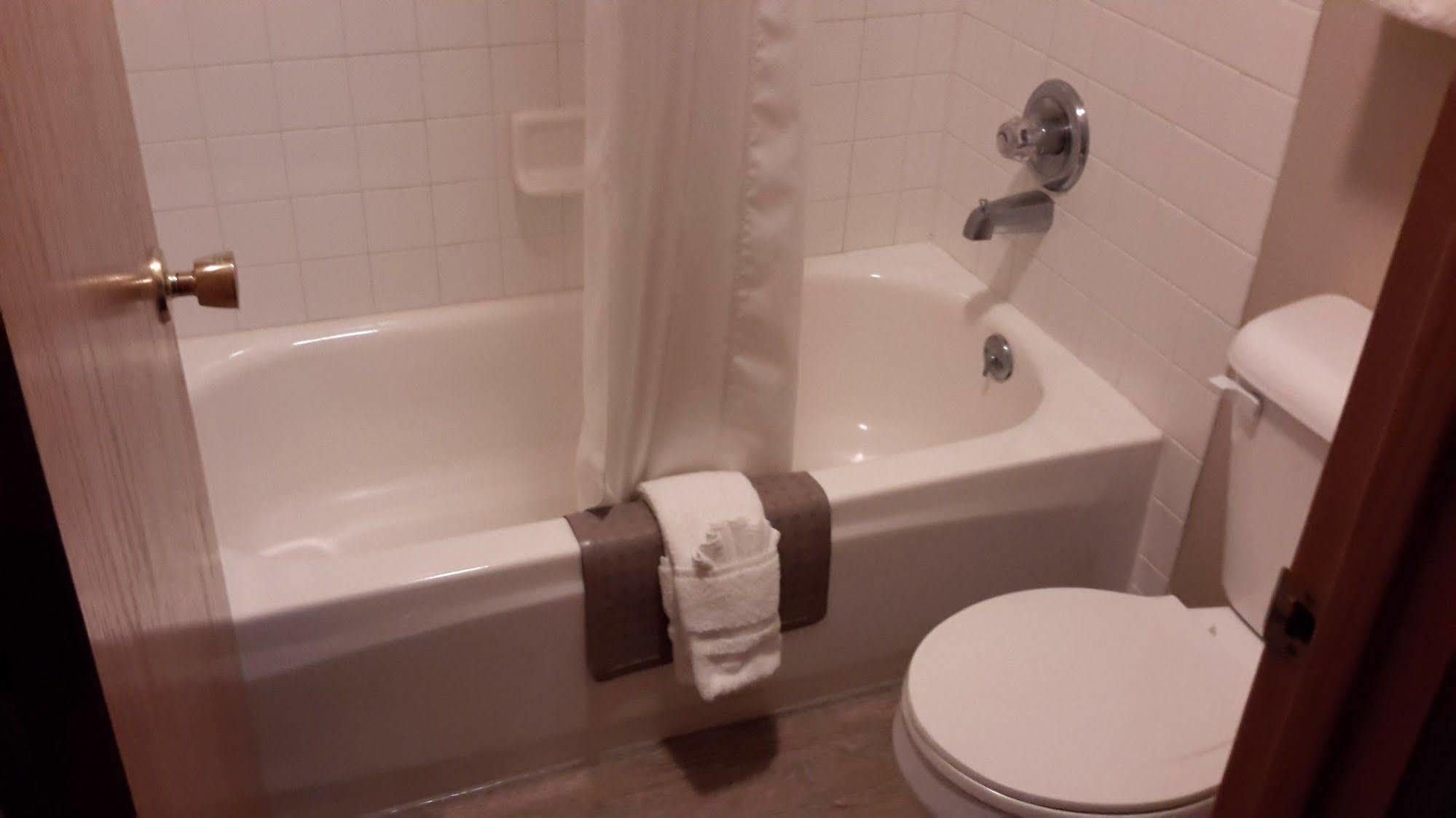 Lakeshore Inn & Suites Anchorage Zewnętrze zdjęcie